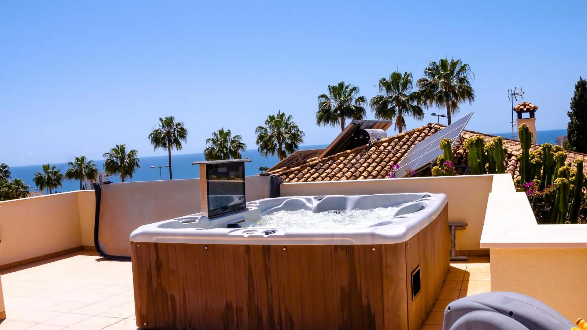 Skyex Investments Villa Malaga 0*,